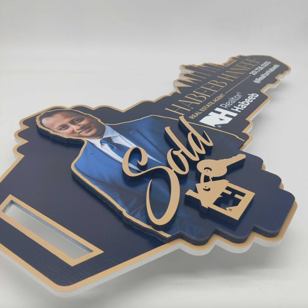 Real Estate sign with photo