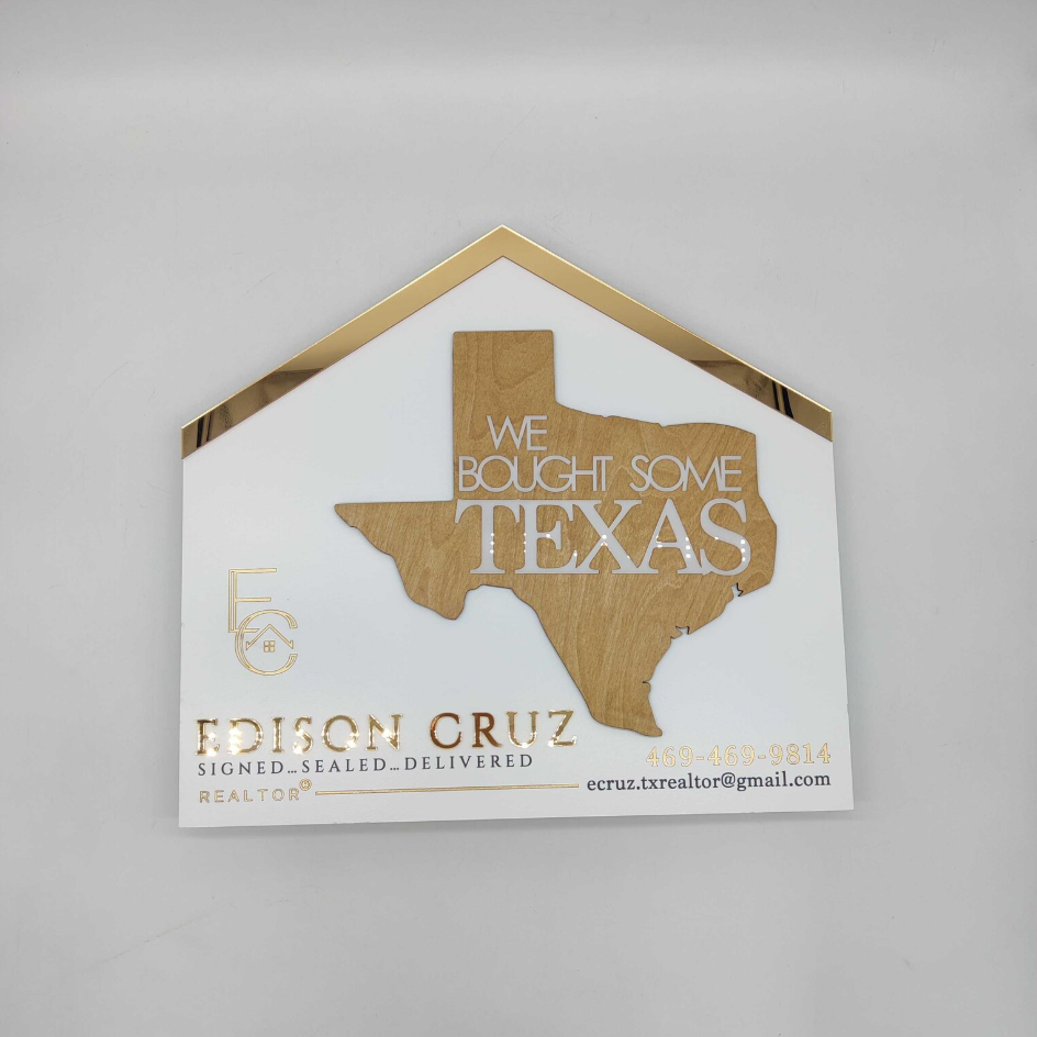 Mirrored House with Custom USA State