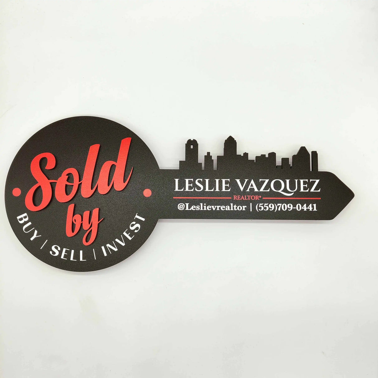 Round Shaped Key Sign "Skyline" Black