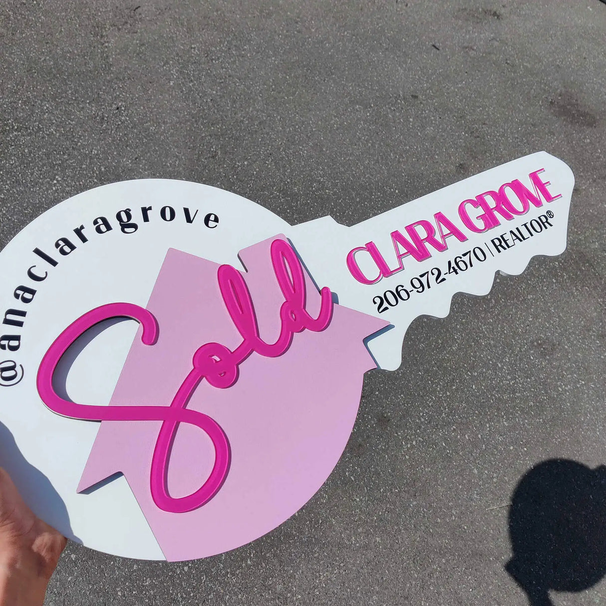 Round Shaped Key Sign "Acryl Pink Sold"