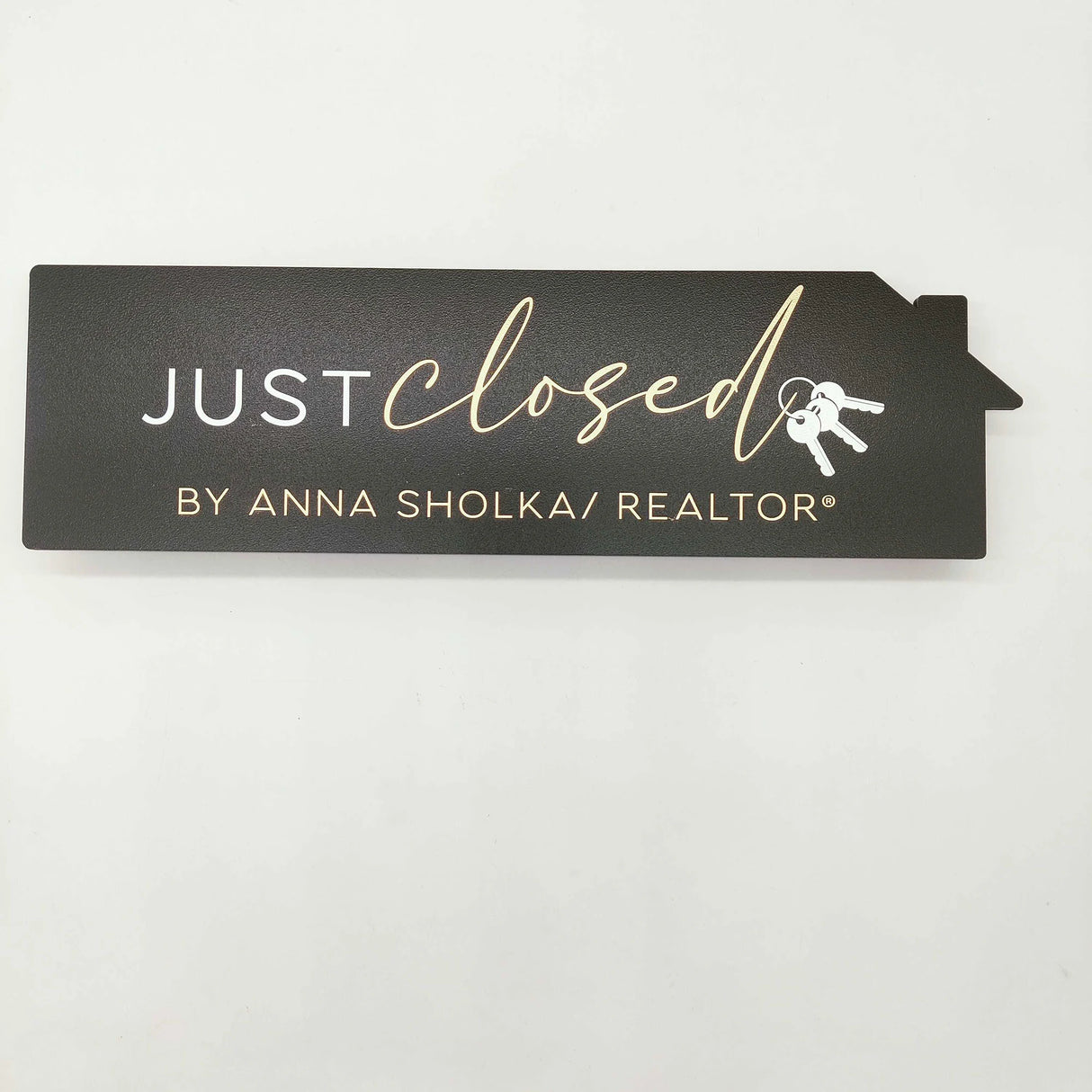 Rectangle Shaped Prop Sign Black «Just Closed»