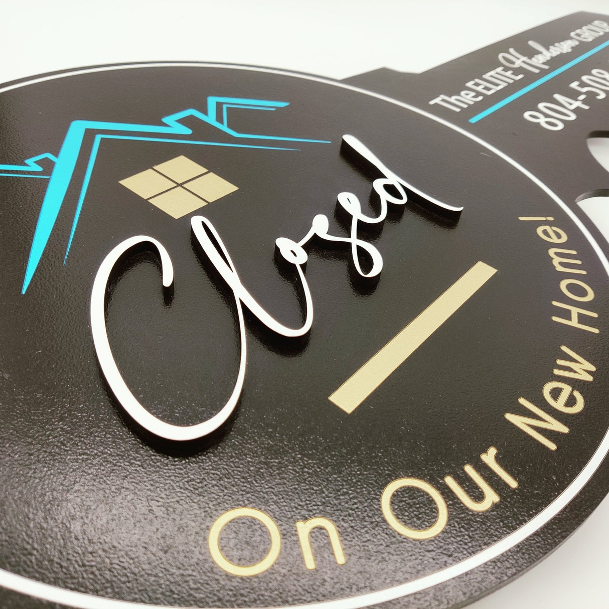 Black Round Shaped Key «Closed» - Real Estate Store