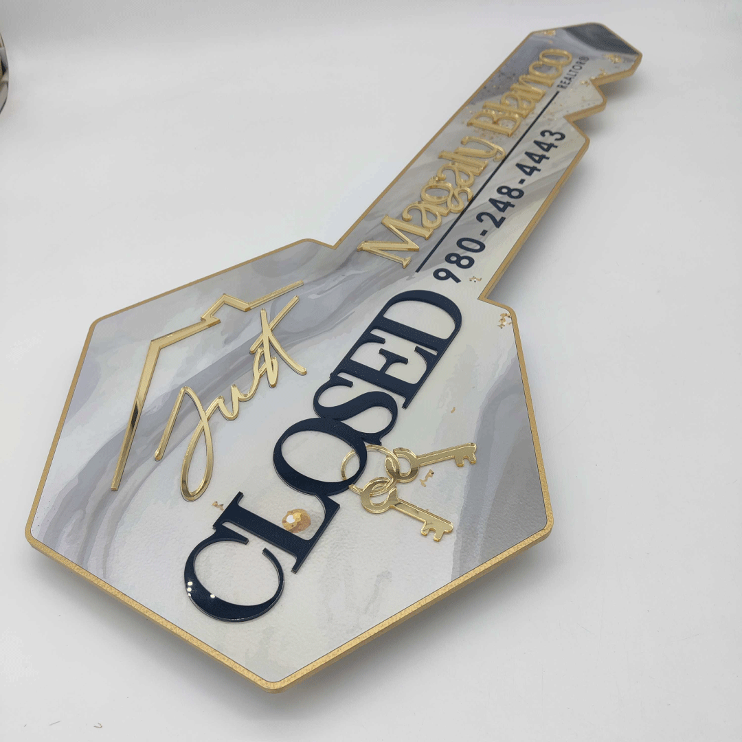 Mirrored Sign "Magaly Blanco"