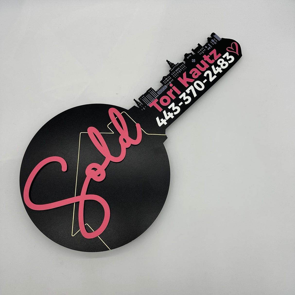 Double Sided Round Shaped Key - with a city Skyline - Real Estate Store