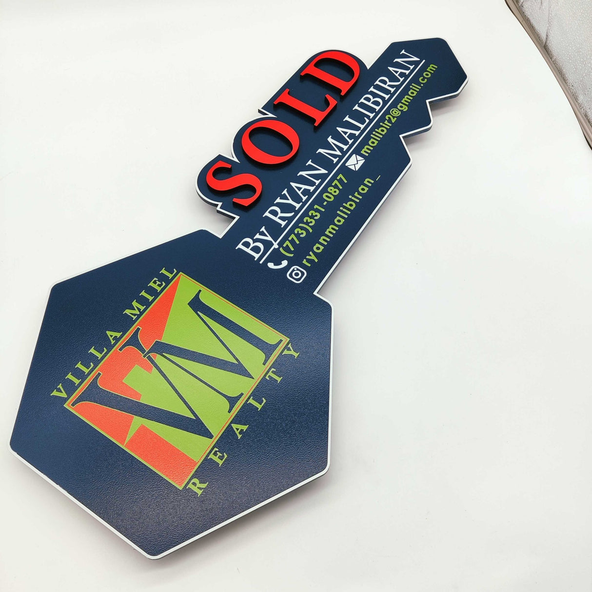 Hexagon Dark Blue Key Shaped with a House Line - Real Estate Store