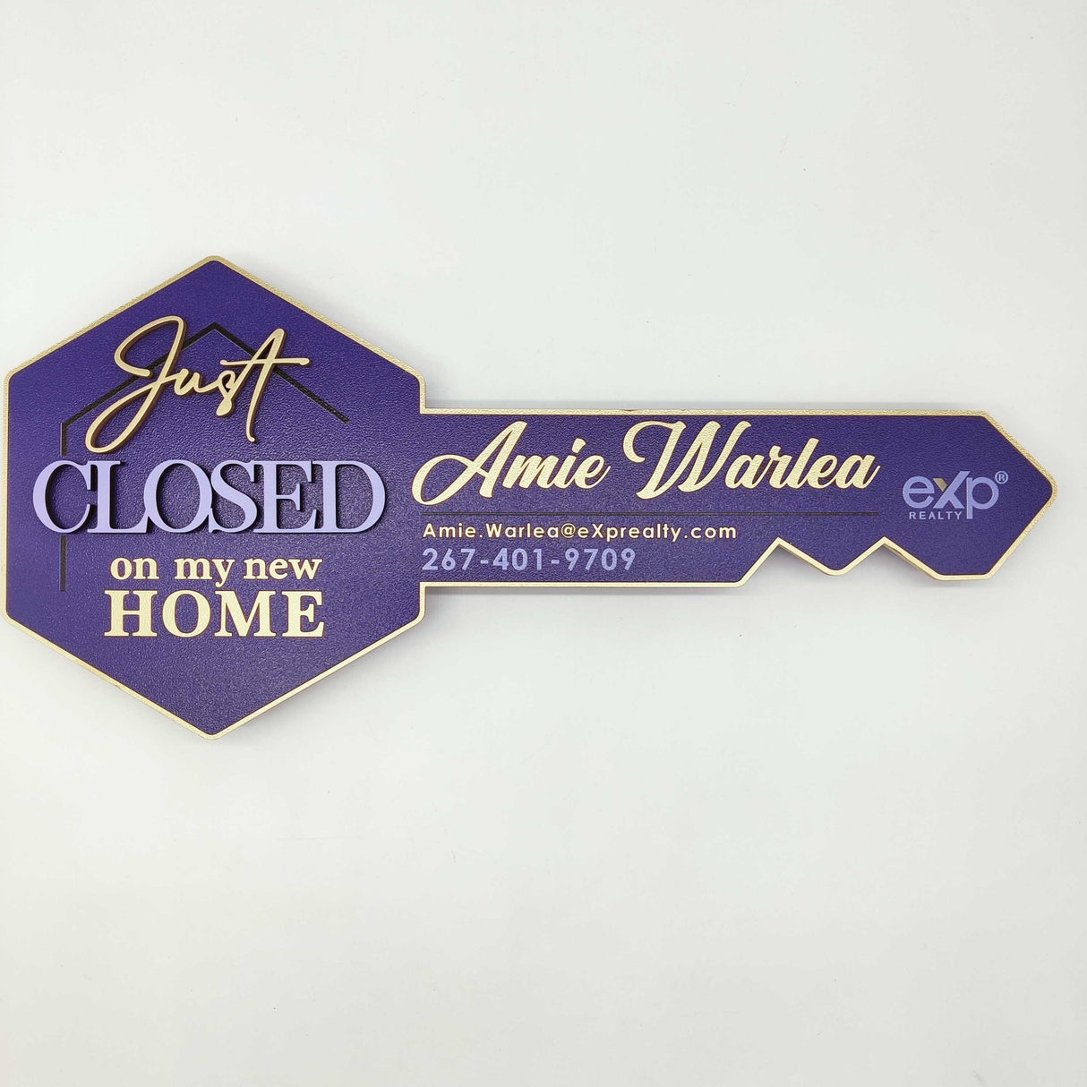 Hexagon Key with Outline - Real Estate Store