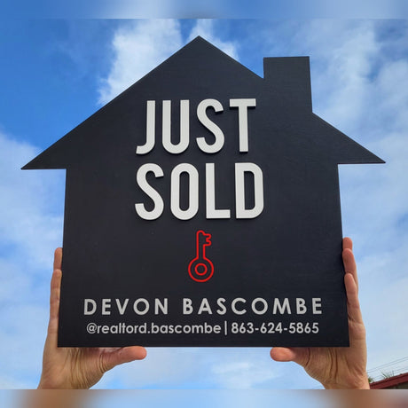 House Shaped Sign «Just Sold / Closed» - Real Estate Store