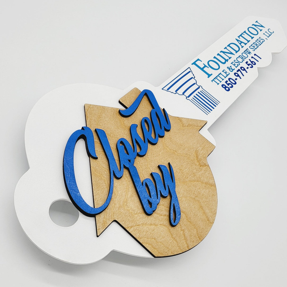 Key Shaped Props Classic Key Sign with a Wooden House «Closed By» - Real Estate Store