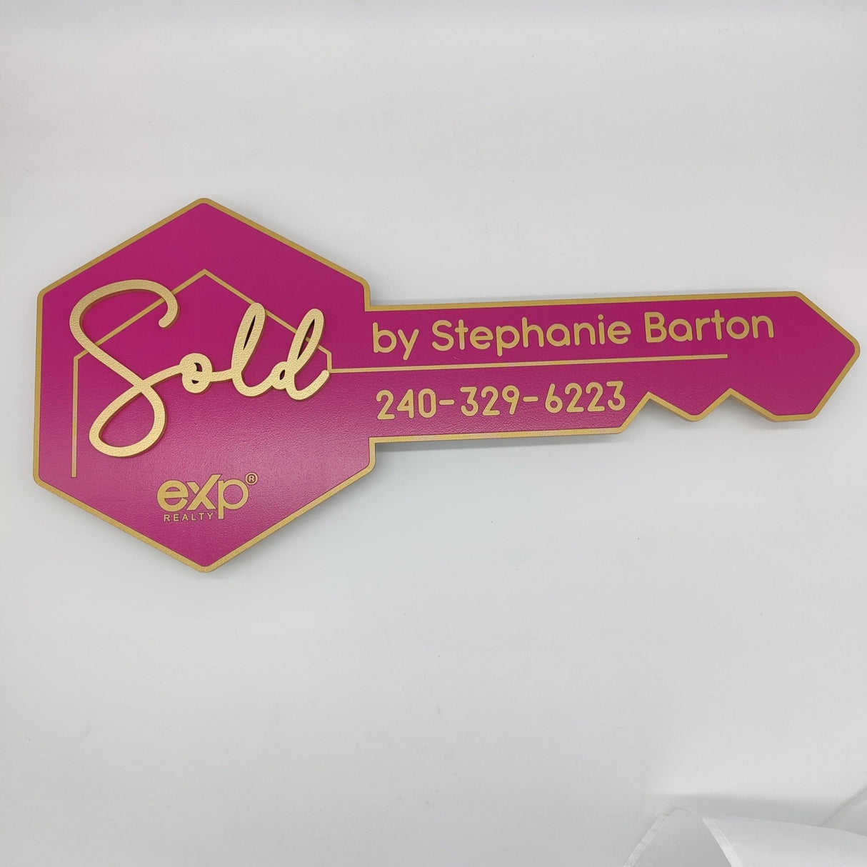 Key Shaped Sign Props «Sold» Pink Realtor - Real Estate Store
