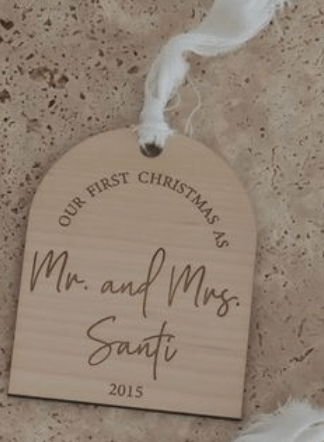 Name tag - Real Estate Store