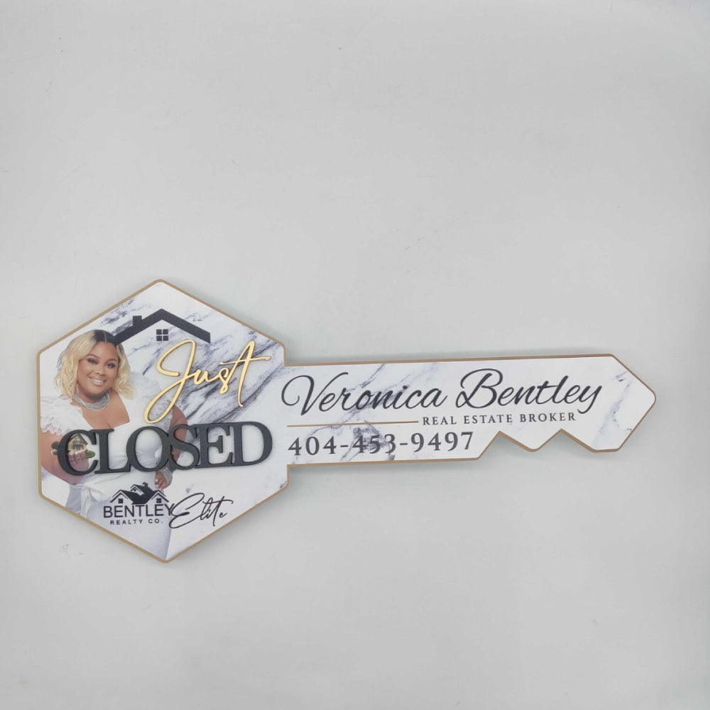 Photo Just Closed Custom sign