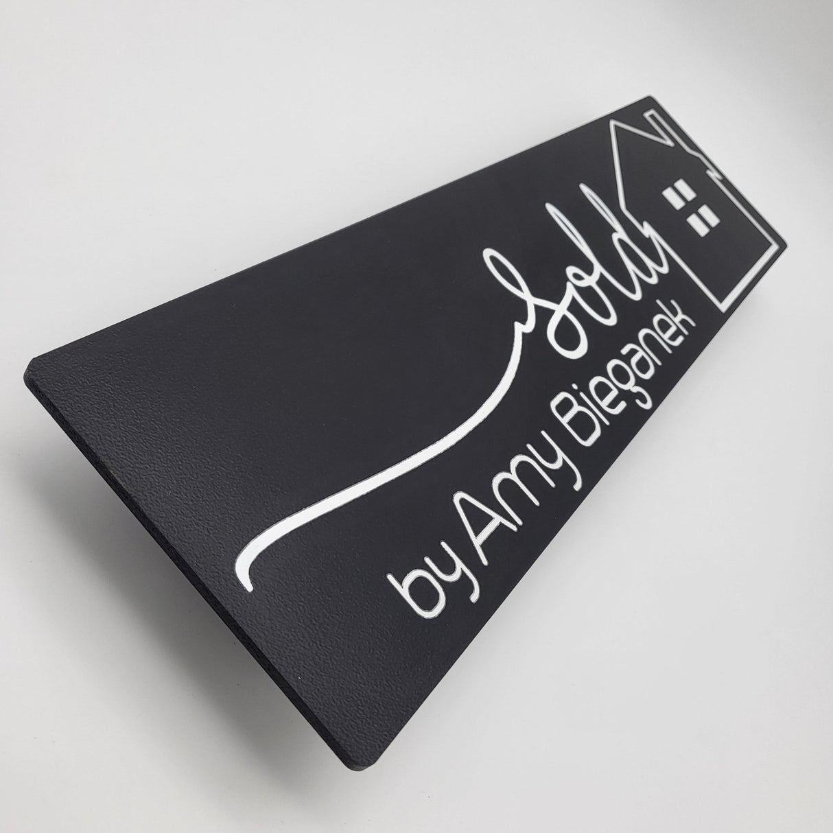 Rectangle Shaped Prop Sign «Sold» - Real Estate Store