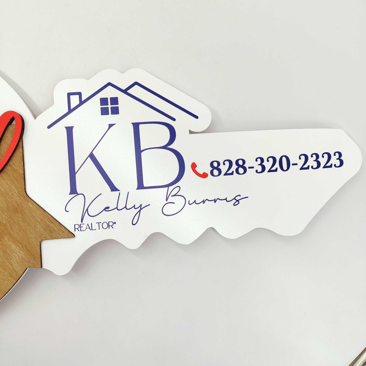 Round Key Shaped Sign "Sold" - Real Estate Store