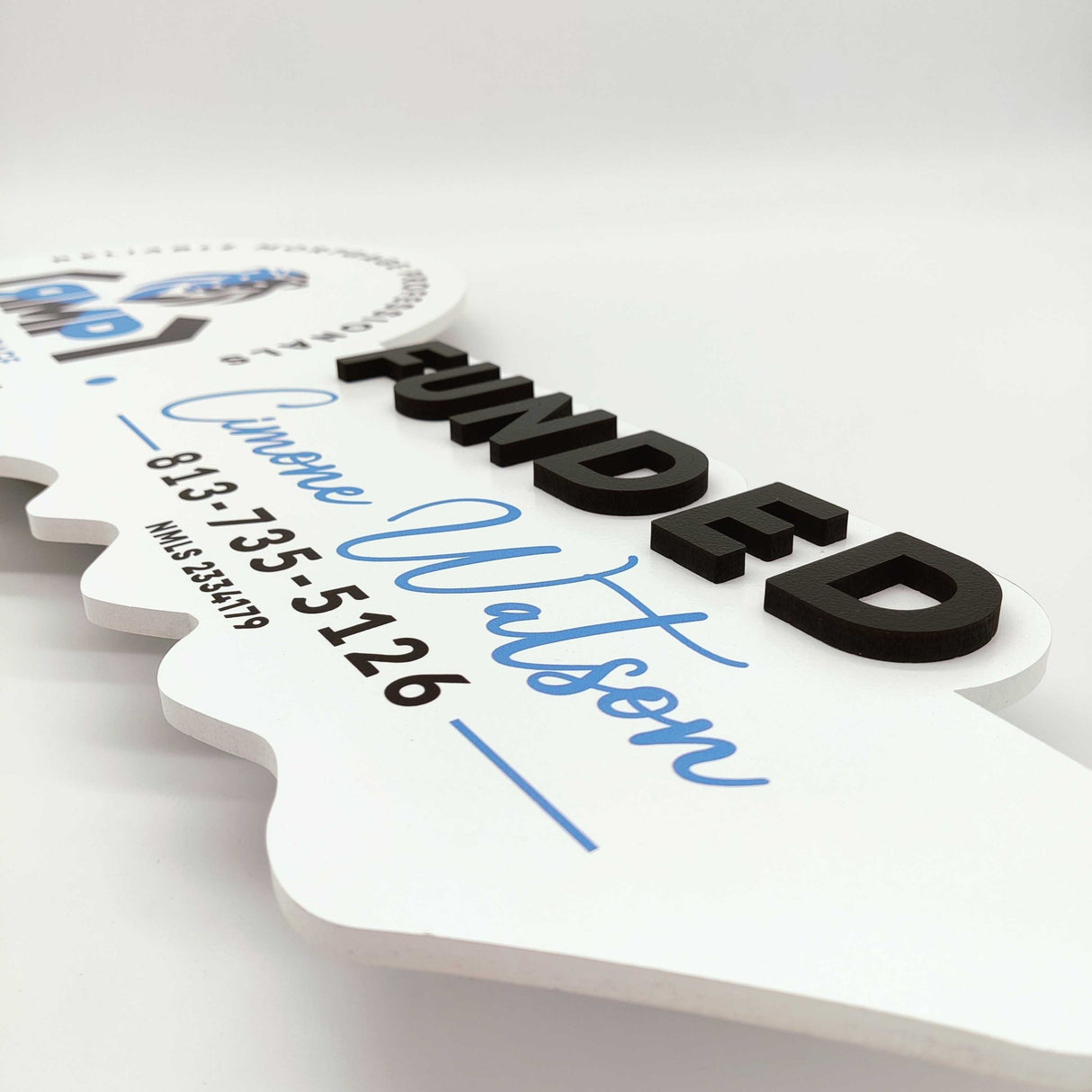 Round Shaped «Funded» Round Key Sign - Real Estate Store