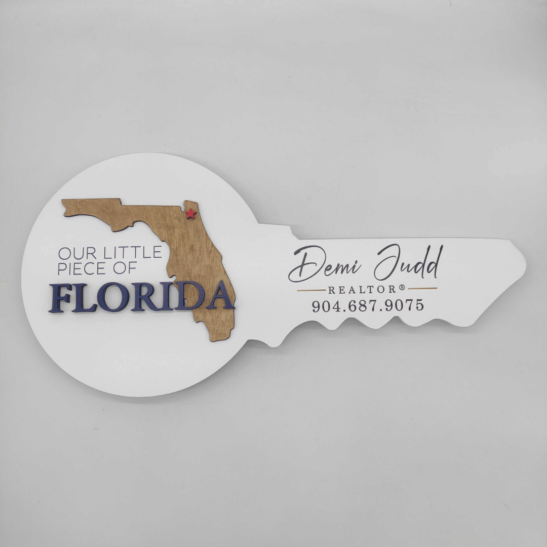 White Round Shaped Key Sign "Our Little Piece of Florida""
