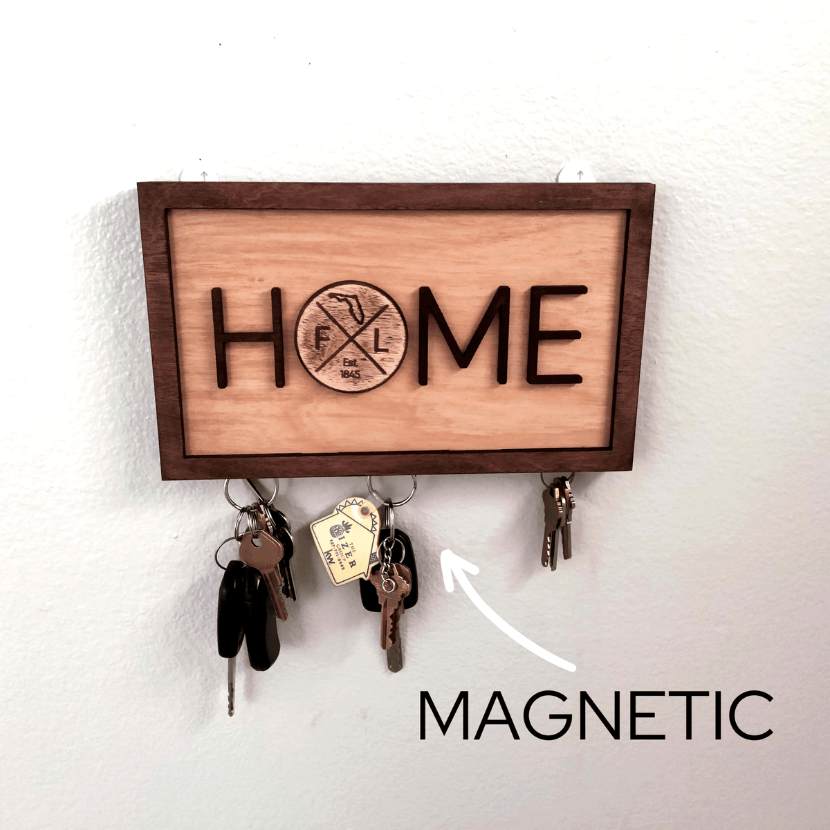 Key holder offers made of wild wood | magnetic