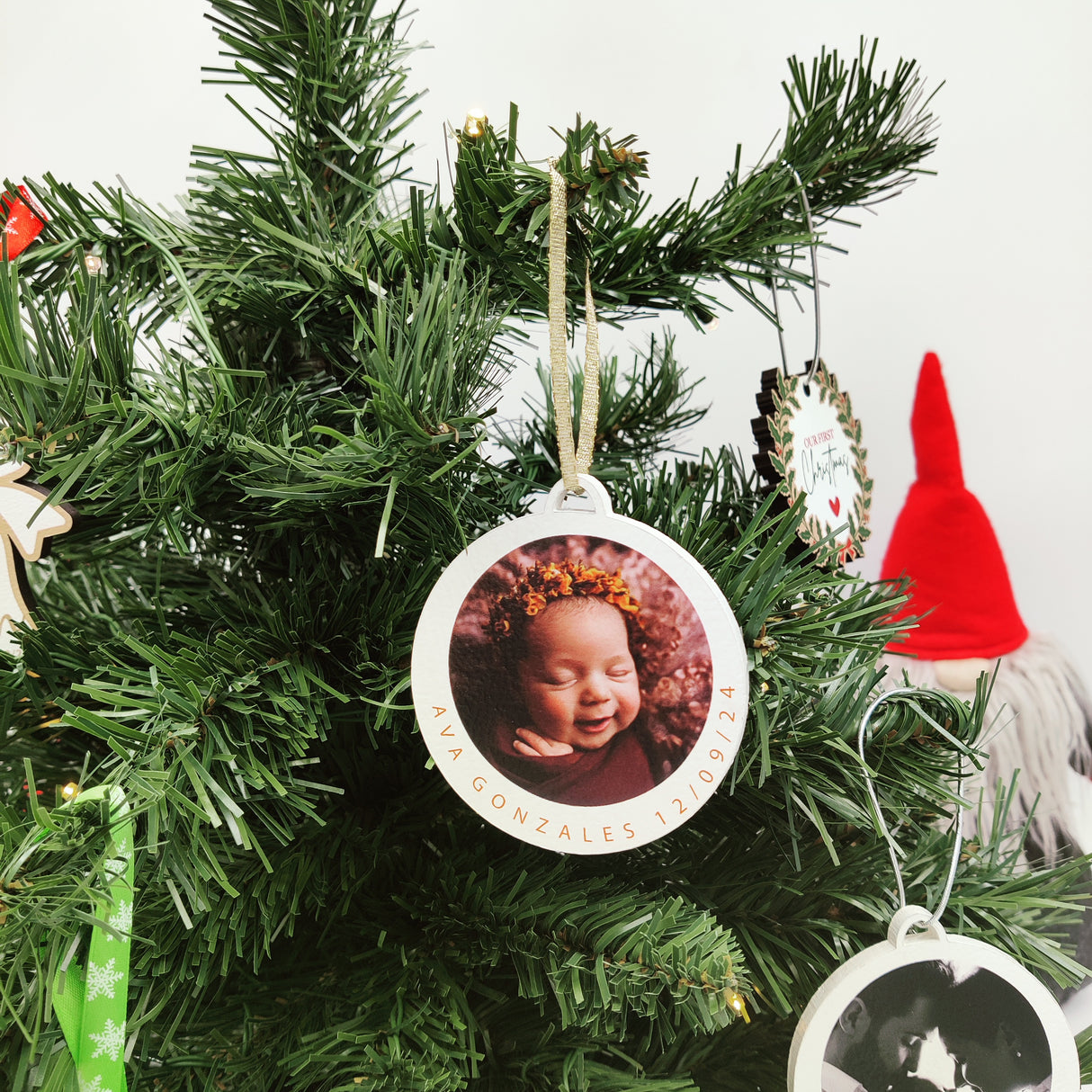 Round Christmas Ornament with babies - Real Esate Store