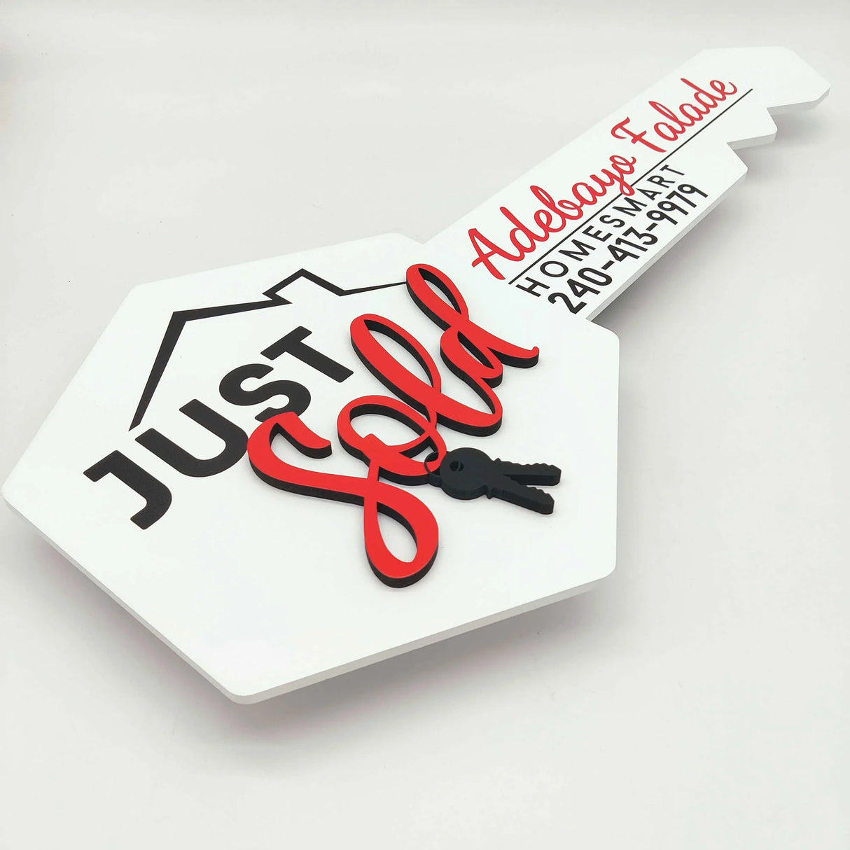 Key Shaped Sign White with 3D text "Just Sold"