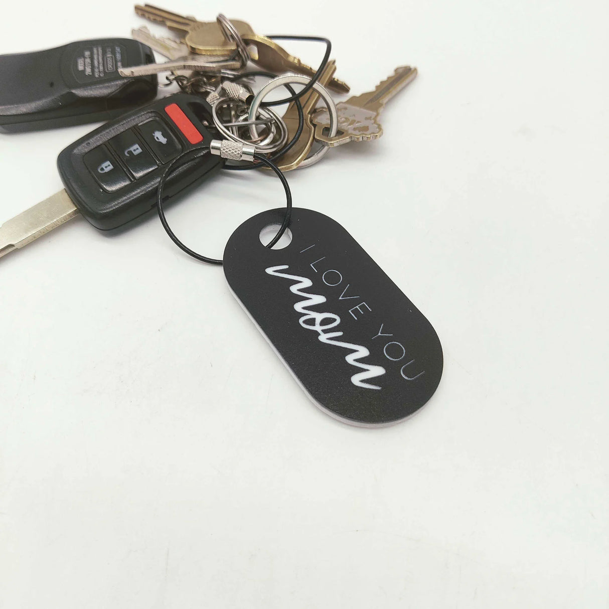 Custom KeyChain black "I love You Mom"