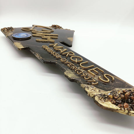 Epoxy Resin Key Sign in the shape of a House - Real Estate Store