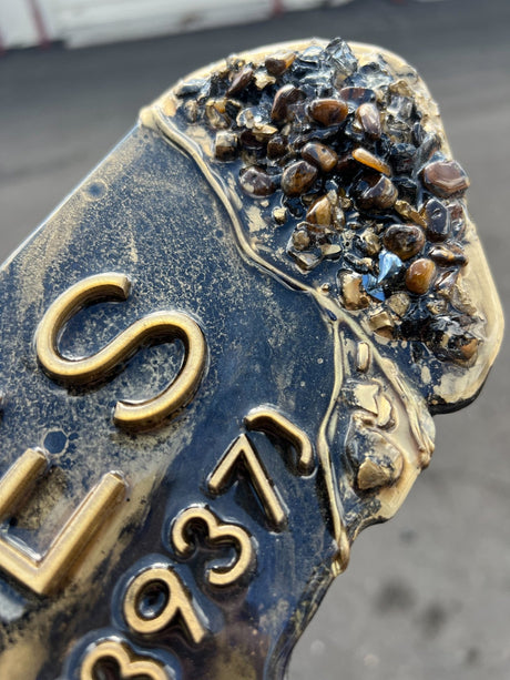 Epoxy Resin Key Sign in the shape of a House - Real Estate Store