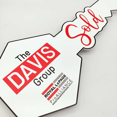 Hex Key Shaped Props no 3D elements - Real Estate Store