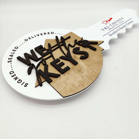 Key Shaped Sign Props «We've Got The Keys» - Real Estate Store