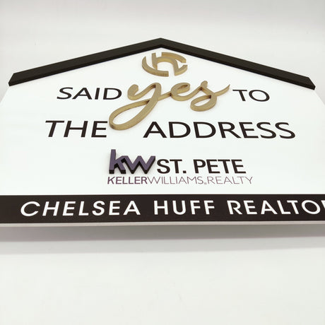 Minimalistic House Shaped Sign - Real Estate Store