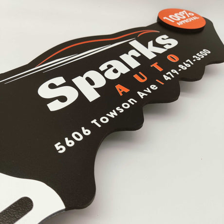 Round Shaped Key Sign "We Got The Keys" - Real Estate Store