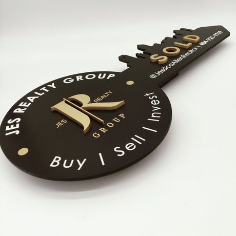 Round Shaped «Skyline»‎ Personalized Realtor Key Sign - Real Estate Store