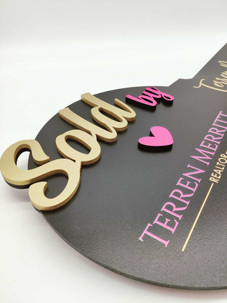 Round Shaped «Sold by»‎ Round Key Sign - Real Estate Store